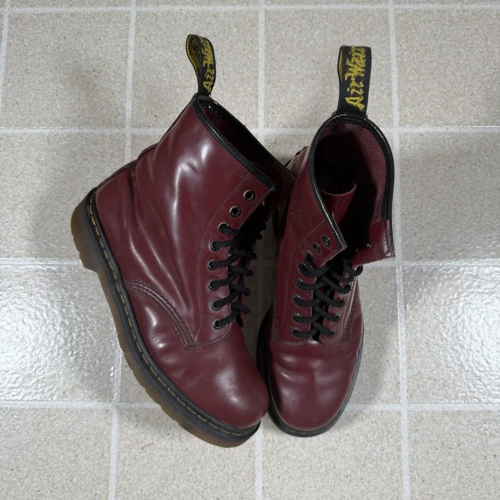 Dr. Martens 1460 Cherry Red Smooth Leather Boots Men's US 9